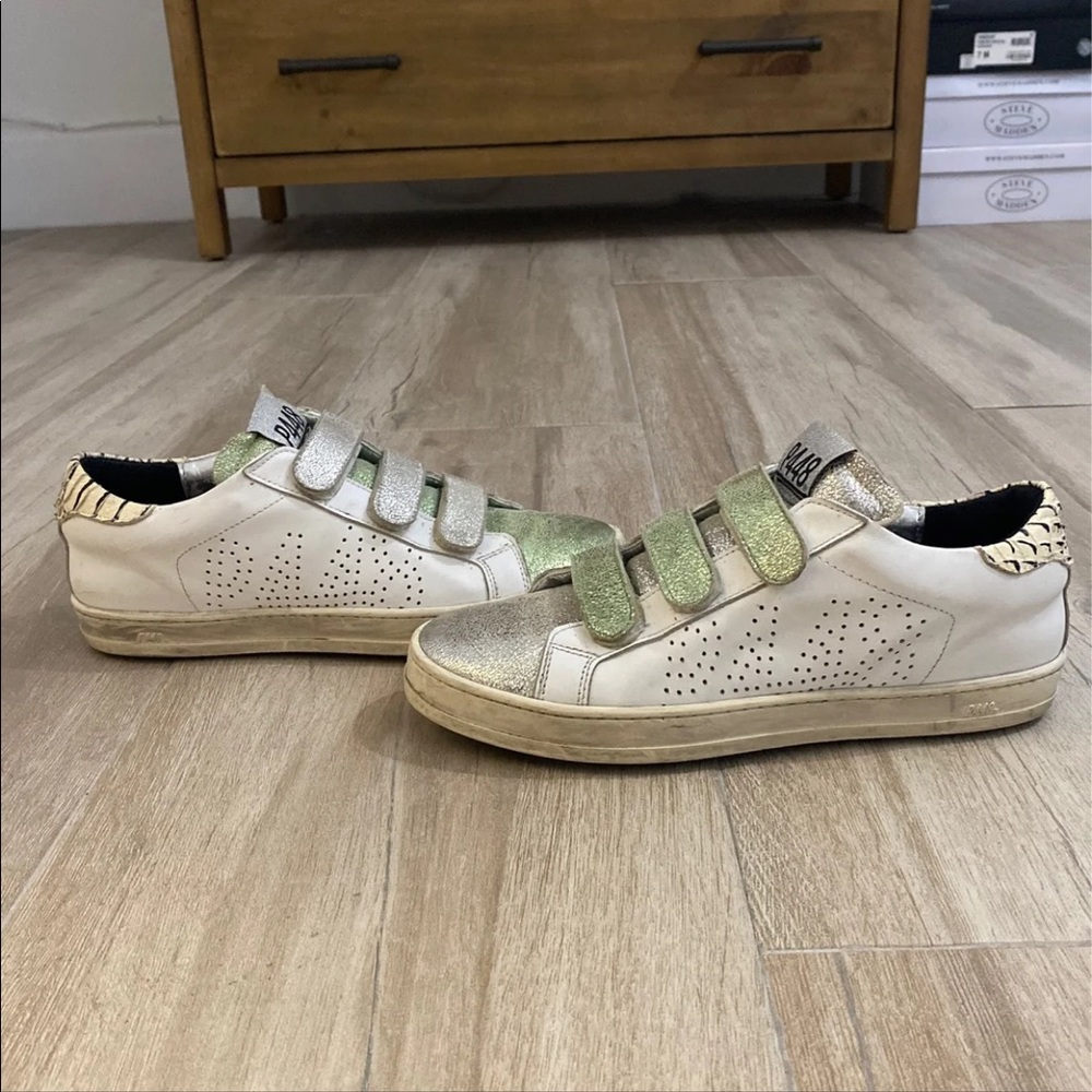 P448 Glitter Velcro Sneaker